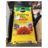 2 BAG MIRACLE GRO POTTING MIX