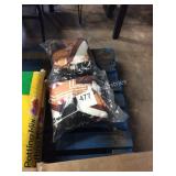 1 LOT 2 CHRISTMAS BLANKETS