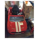 1 LOT MUSTANG RIDE ON (CHARGER IN OFFICE)