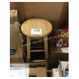 1 LOT WOOD STOOL