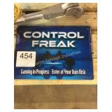 1 LOT METAL WALL ART