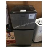 1 LOT WP COMPACT REFRIGERATOR