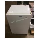 1 LOT COMPACT FREEZER