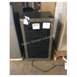 1 LOT WP BEVERAGE CENTER
