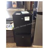 1 LOT 2 SUNBEAM COMPACT REFRIGERATORS