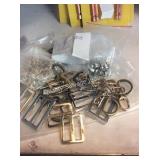 1 LOT ASST METAL ACCESSORIES (DISPLAY)
