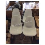 1 LOT (4) DECORATIVE CHAIRS