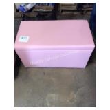 1 LOT STORAGE OTTOMAN