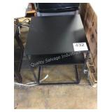 1 LOT ACCENT TABLE