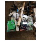 1 SKID STORE MERCHANDISE