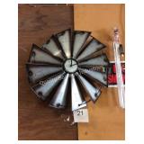 1 LOT DECORATIVE CLOCK