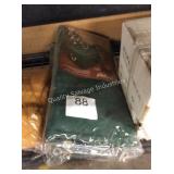 1 LOT 2 ARTIFICIAL TREE STORAGE CHEST