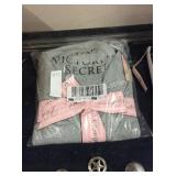 1 LOT SZ S/P VICTORIA SECRET PAJAMA SET