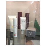 1 LOT ASST HEALTH & BEAUTY (DISPLAY)