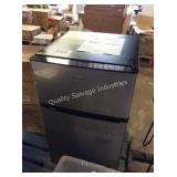 1 LOT WP COMPACT REFRIGERATOR