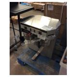 1 LOT COMMERCIAL COFFEE MAKER