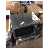 1 LOT AMANA MICROWAVE