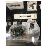 1 LOT 3 3M HALF FACE PIECE RESPIRATORS (DISPLAY)