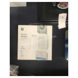 1 LOT SQUARE READER (DISPLAY)