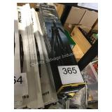 1 CTN TARGUS 60IN TRIPOD