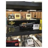 1 CTN 7IN TILE WET SAW