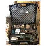 1 LOT MAKITA 18V 11 TON KNOCK OUT SET