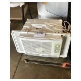 1 LOT FRIGIDAIRE 5000 BTU AC