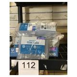 1 LOT HOT GLUE STICKS