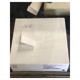 1 LOT APPLE AIR PODS (DISPLAY)