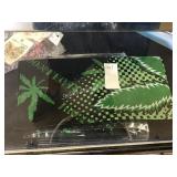 1 LOT 4 BANDANNAS (DISPLAY)