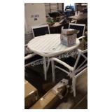 1 LOT 5PC PATIO TABLE & CHAIRS