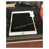 1 LOT IPAD MINI 4 16GB GOLD NO ACCESSORIES