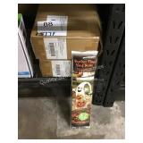 2 CTNS HALLOWEEN YARD STAKES