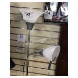 1 LOT FLOOR LAMP