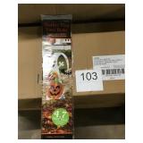 2 CTNS HALLOWEEN YARD STAKES