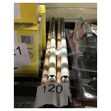 1 LOT 2 POOL STICKS