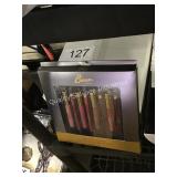 1 CTN LIP STICK AND LIP LINER