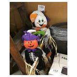 1 LOT ASSORTED HALLOWEEN YARD DECORATIONS