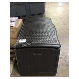 1 LOT SUNCAST PATIO STORAGE BOX