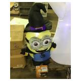 1 LOT HALLOWEEN MINION INFLATABLE