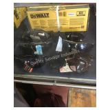 1 LOT 8 PAIR ASST SUNGLASSES (DISPLAY)