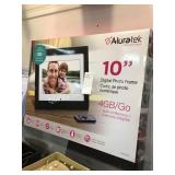 1 LOT 10 INCH DIGITAL PHOTO FRAMES (DISPLAY)