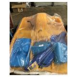 1 LOT FUTURE BEACH BIMINI 300 PEDDLE BOAT