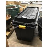 1 LOT ROLLING 64 GALLON TOTE