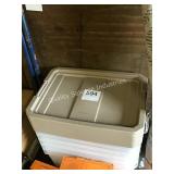 1 LOT 6 CLEAR TOTES