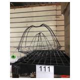 1 LOT (2) HANGING BASKETS