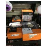 4 CTN HALLOWEEN DECOR