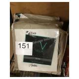 1 LOT (3) QUEEN SIZE DUVET