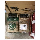 1 LOT BBQ SMOKING CHIPS