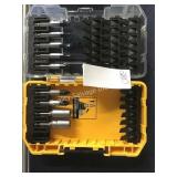 1 LOT DEWALT DRILL & DRIVER SET (DISPLAY)